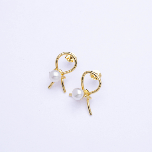 Gold Knot Stud Earrings with Pearl 7mm
