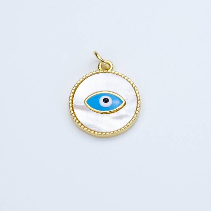 Elegant Circular Link Gold Bracelet – Lucky Charm Edition